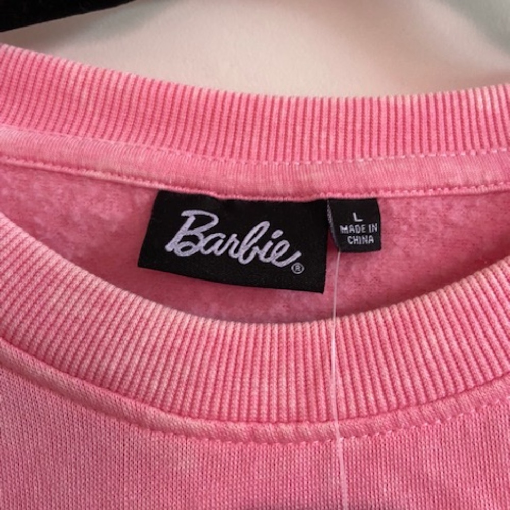 NEW pink Barbie sweatshirt ladies' size Large L. Official Barbie movie shirt NWT - Picture 5 of 8